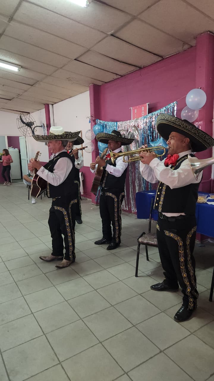 Mariachi Sangre Azteca en evento